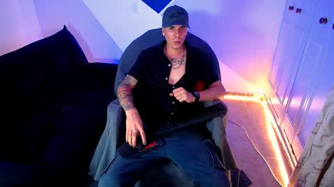 Snapshot of baan9 chatting on 03.08.25 baan9 online show from 03.08.25