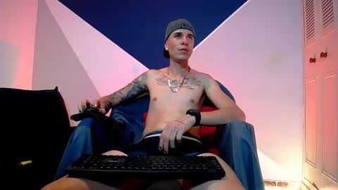 Snapshot of baan9 chatting on 03.08.25 baan9 online show from 03.08.25