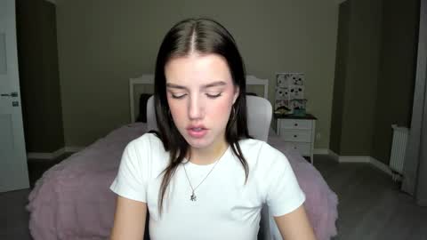 Monica online show from 11.11.25