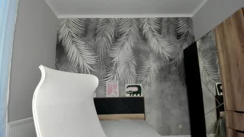 Monica online show from 11.27.25