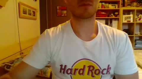 Snapshot of babacoolmagic chatting on 10.18.25 babacoolmagic online show from 10.18.25