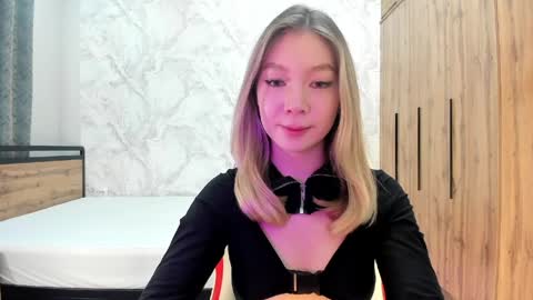 Snapshot of babby_rabbit_ chatting on 06.03.26 Cute Raby online show from 06.03.26