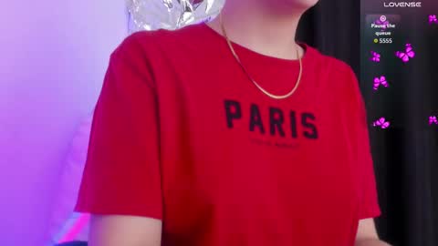 Queen B online show from 10.17.25