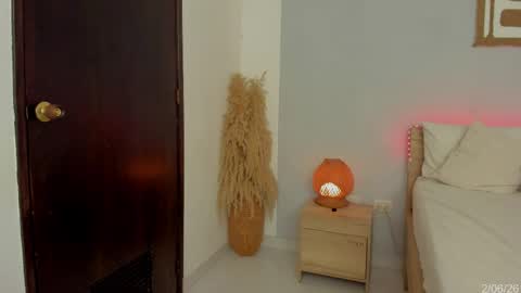 itzell  online show from 06.02.26