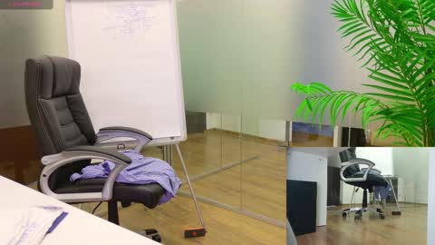 Olivia and Lexi online show from 02.19.25