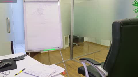 Olivia and Lexi online show from 03.12.25