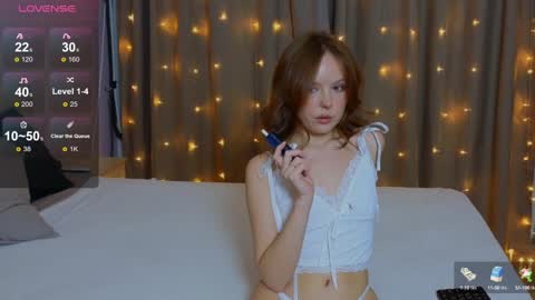 Snapshot of babespace chatting on 01.24.25 Lina online show from 01.24.25