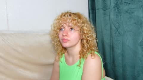 Snapshot of baby_doll91 chatting on 03.01.25 Babby Doll online show from 03.01.25