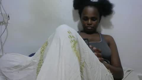 Snapshot of baby_fayyan chatting on 11.23.25 baby_fayyan online show from 11.23.25