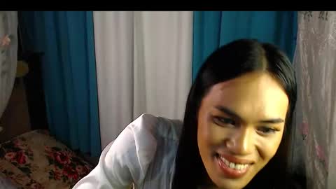 Nathalia online show from 11.14.25