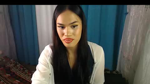 Nathalia online show from 11.20.25