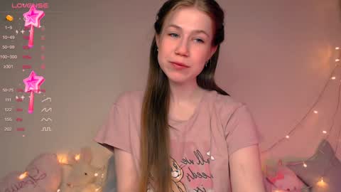 Snapshot of baby_girl_0001 chatting on 12.24.24 Kira online show from 12.24.24