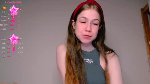 Snapshot of baby_girl_0001 chatting on 03.10.25 Kira online show from 03.10.25