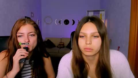 Snapshot of baby_hotte chatting on 11.07.25 baby online show from 11.07.25