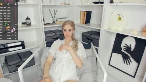 Emily online show from 02.19.25