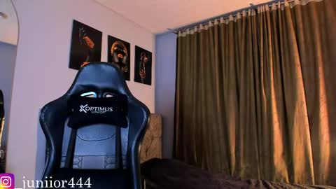 Junior       Independent Model online show from 04.19.26