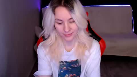 Snapshot of baby_kitte chatting on 12.11.24 baby_kitte online show from 12.11.24