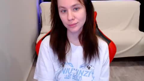 Snapshot of baby_kitte chatting on 12.19.24 baby_kitte online show from 12.19.24