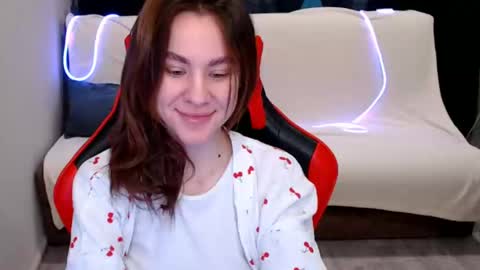 Snapshot of baby_kitte chatting on 01.01.25 baby_kitte online show from 01.01.25