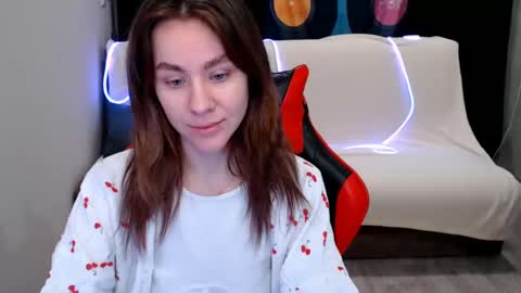 Snapshot of baby_kitte chatting on 01.03.25 baby_kitte online show from 01.03.25