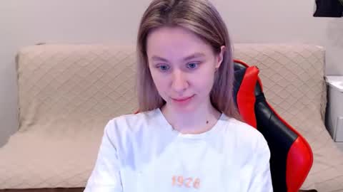 Snapshot of baby_kitte chatting on 02.09.25 baby_kitte online show from 02.09.25
