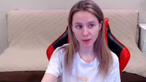 Snapshot of baby_kitte chatting on 02.09.25 baby_kitte online show from 02.09.25