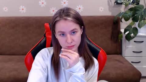 Snapshot of baby_kitte chatting on 03.11.25 baby_kitte online show from 03.11.25