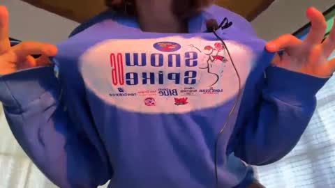 Snapshot of baby_meimei chatting on 02.23.25 mei online show from 02.23.25