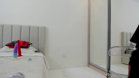 Snapshot of babyalexax chatting on 09.15.25 BabyAlexaX online show from 09.15.25