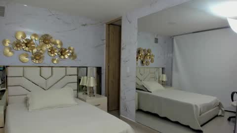 Snapshot of babyangel18_ chatting on 10.28.25 ANGEL online show from 10.28.25