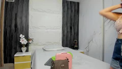 Snapshot of babyangel18_ chatting on 01.16.26 ANGEL online show from 01.16.26