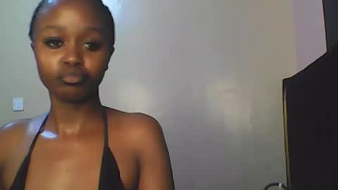 Snapshot of babybrown20 chatting on 06.25.26 babybrown online show from 06.25.26