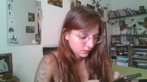Snapshot of babydemon6 chatting on 02.25.25 babydemon6 online show from 02.25.25