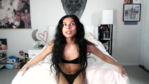 Snapshot of babyempathy chatting on 01.09.26 akira online show from 01.09.26