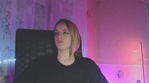 Snapshot of babymuro4ka chatting on 02.02.25 Sonya online show from 02.02.25