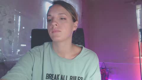 Snapshot of babymuro4ka chatting on 09.10.25 Sonya online show from 09.10.25