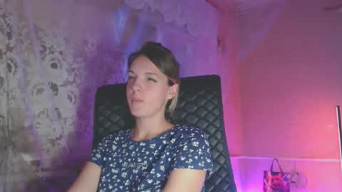 Snapshot of babymuro4ka chatting on 09.25.25 Sonya online show from 09.25.25