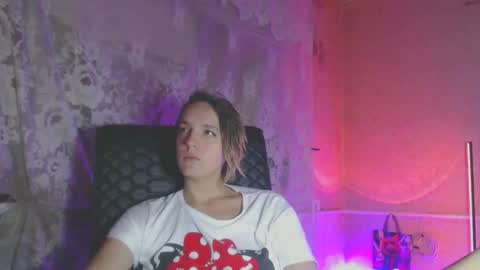 Snapshot of babymuro4ka chatting on 10.15.25 Sonya online show from 10.15.25