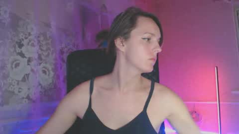 Snapshot of babymuro4ka chatting on 10.21.25 Sonya online show from 10.21.25