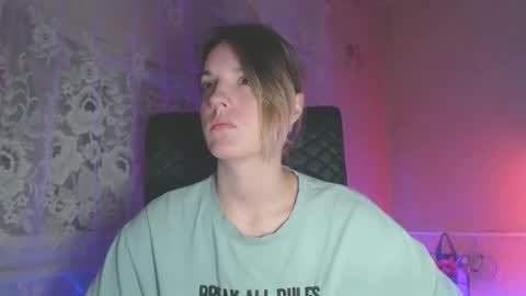 Snapshot of babymuro4ka chatting on 11.08.25 Sonya online show from 11.08.25