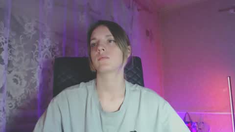 Snapshot of babymuro4ka chatting on 11.27.25 Sonya online show from 11.27.25