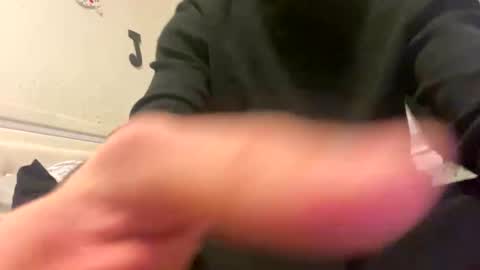 Snapshot of babyray130 chatting on 12.18.25 babyray130 online show from 12.18.25