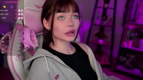 Nika online show from 02.28.25