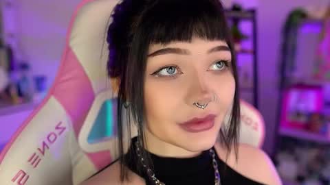 Nika online show from 11.28.25