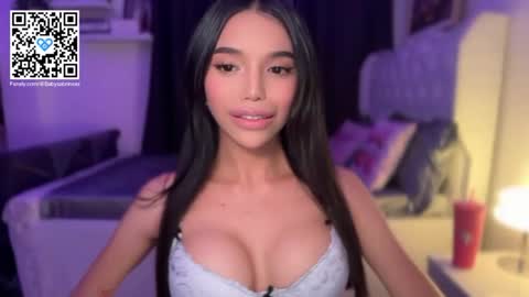 Snapshot of babysabrinaxx chatting on 11.22.25 babysabrinaxx online show from 11.22.25