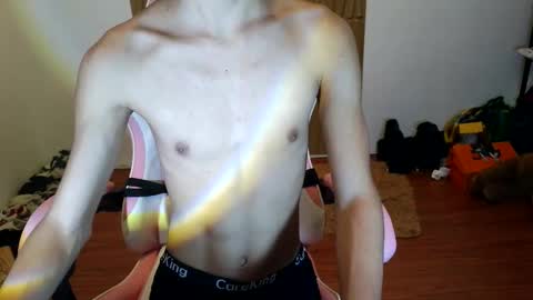 Snapshot of babytwinkxxxx chatting on 02.14.26 babytwinkxxxx online show from 02.14.26