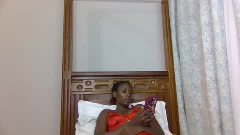 Snapshot of babytylerr chatting on 10.26.25 babytylerr online show from 10.26.25