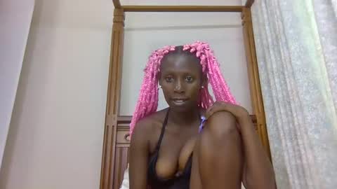 Snapshot of babytylerr chatting on 11.25.25 babytylerr online show from 11.25.25