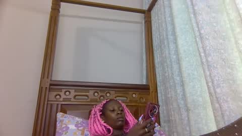 Snapshot of babytylerr chatting on 11.30.25 babytylerr online show from 11.30.25