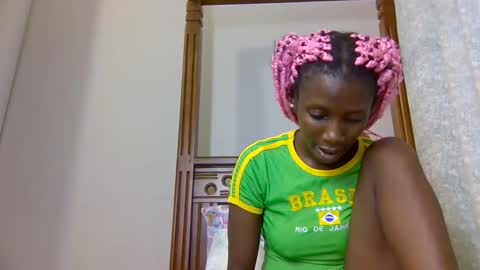 Snapshot of babytylerr chatting on 12.14.25 babytylerr online show from 12.14.25